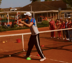 Geert-tennisleraar-geert-tennistrainer-tennis-activity