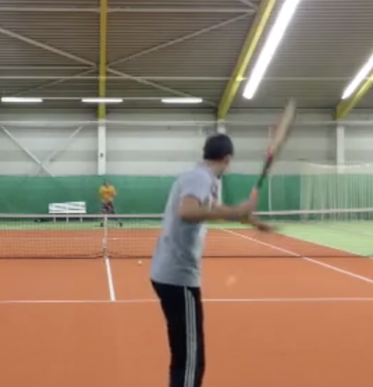 Geert-tennisleraar-geert-tennistrainer-tennis-activity-